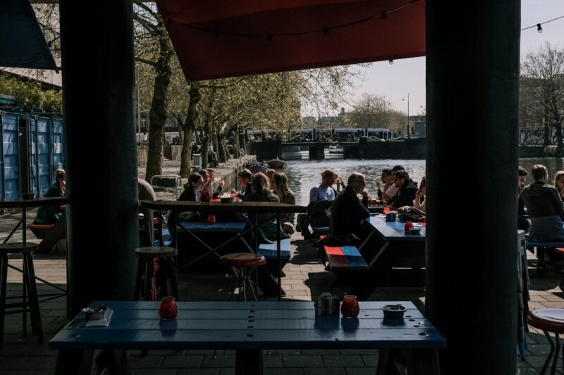 de waterkant bar in Amsterdam